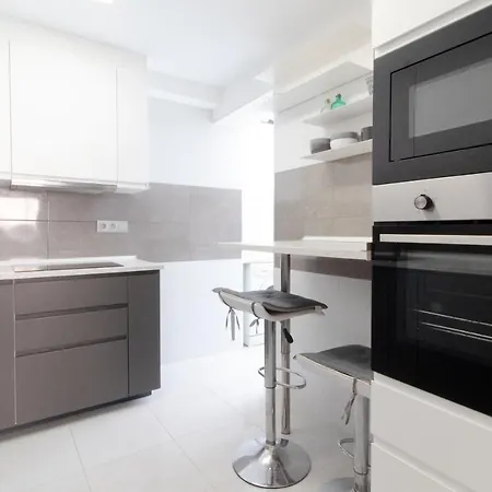Global Properties, Practico En Puerto